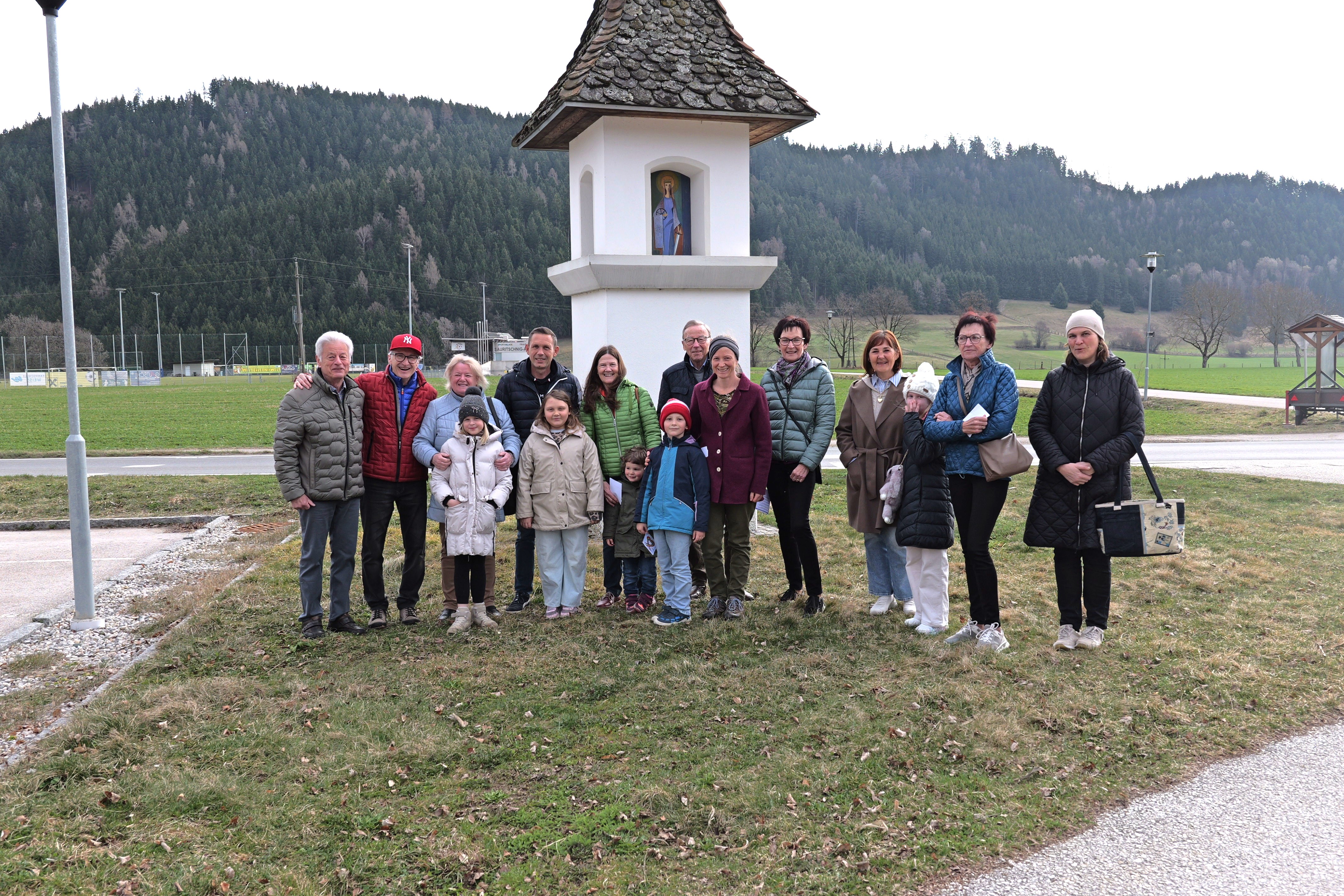 PGR Obmann Gerhard Marschnig lud zum gemeinsamen 'Kirchgang' ein.